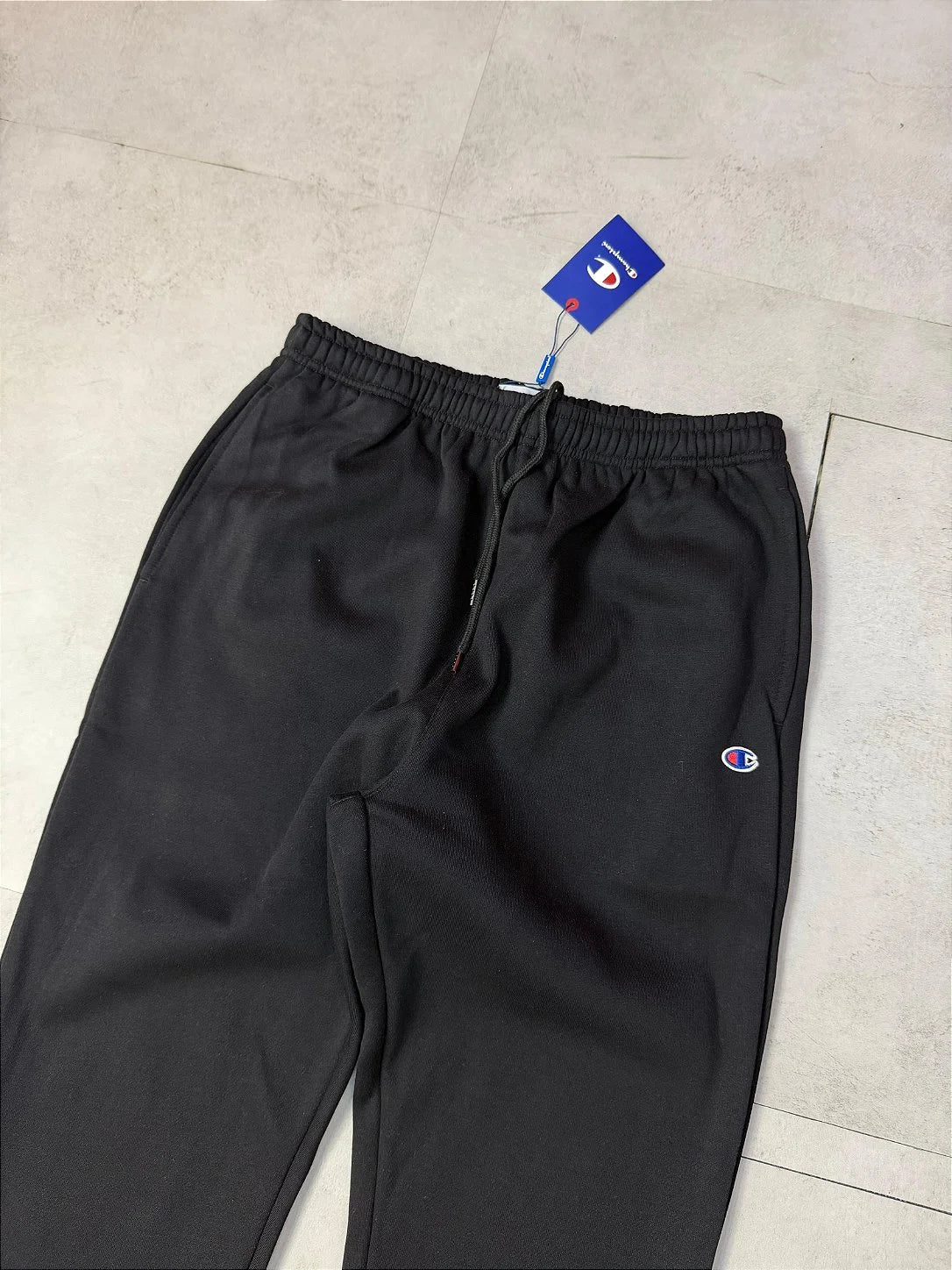 CALÇA MOLETOM CHAMPION “Relaxed” (preta)