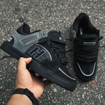 Hocks Bold Carbon