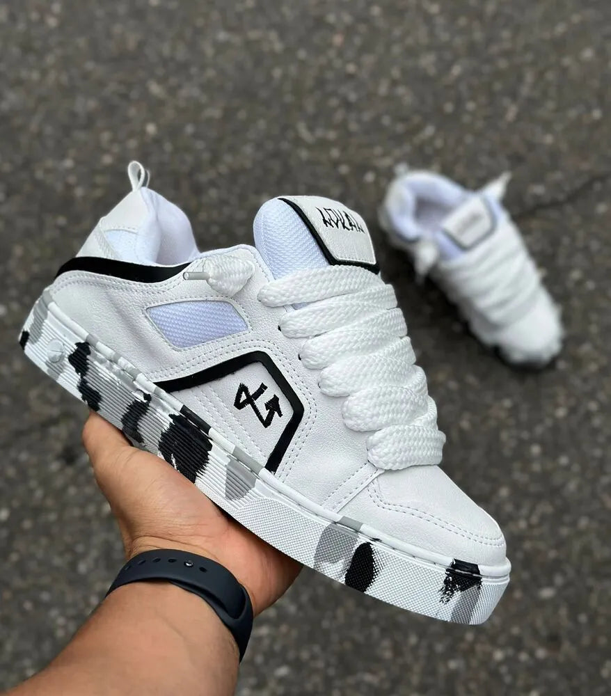 Tesla x Lokal Big Branco Camuflado